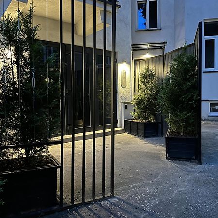 City Garage Apartment - Lwowska 9 Warschau Exterior foto